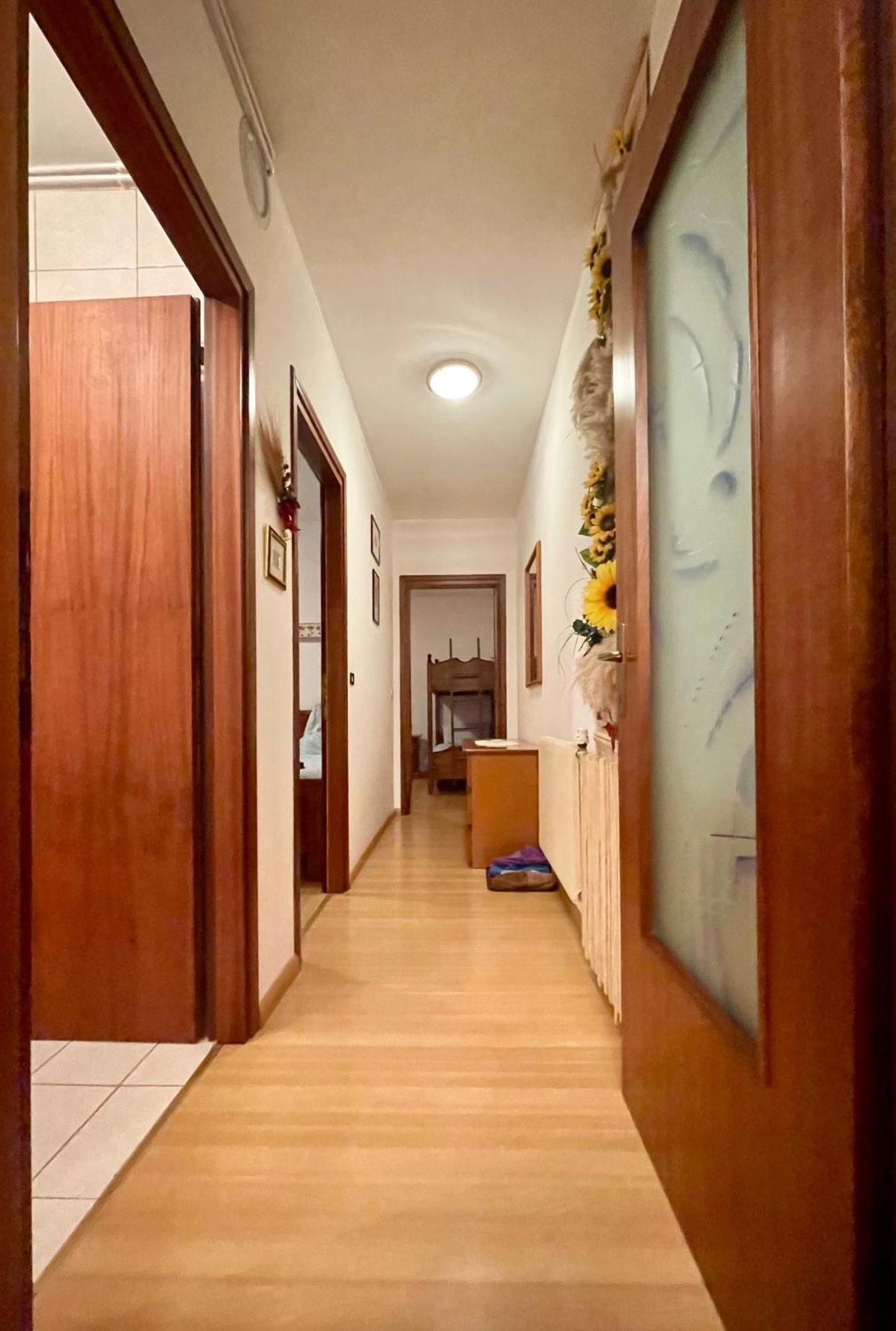 Alessandra Tarvisio Bagian luar foto